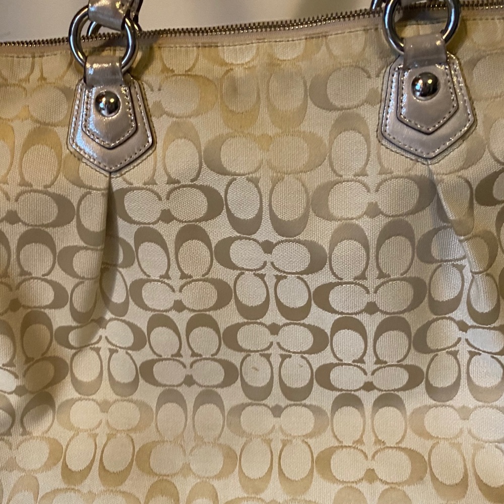 Coach Poppy Tote (USED) - Picture 7 of 15